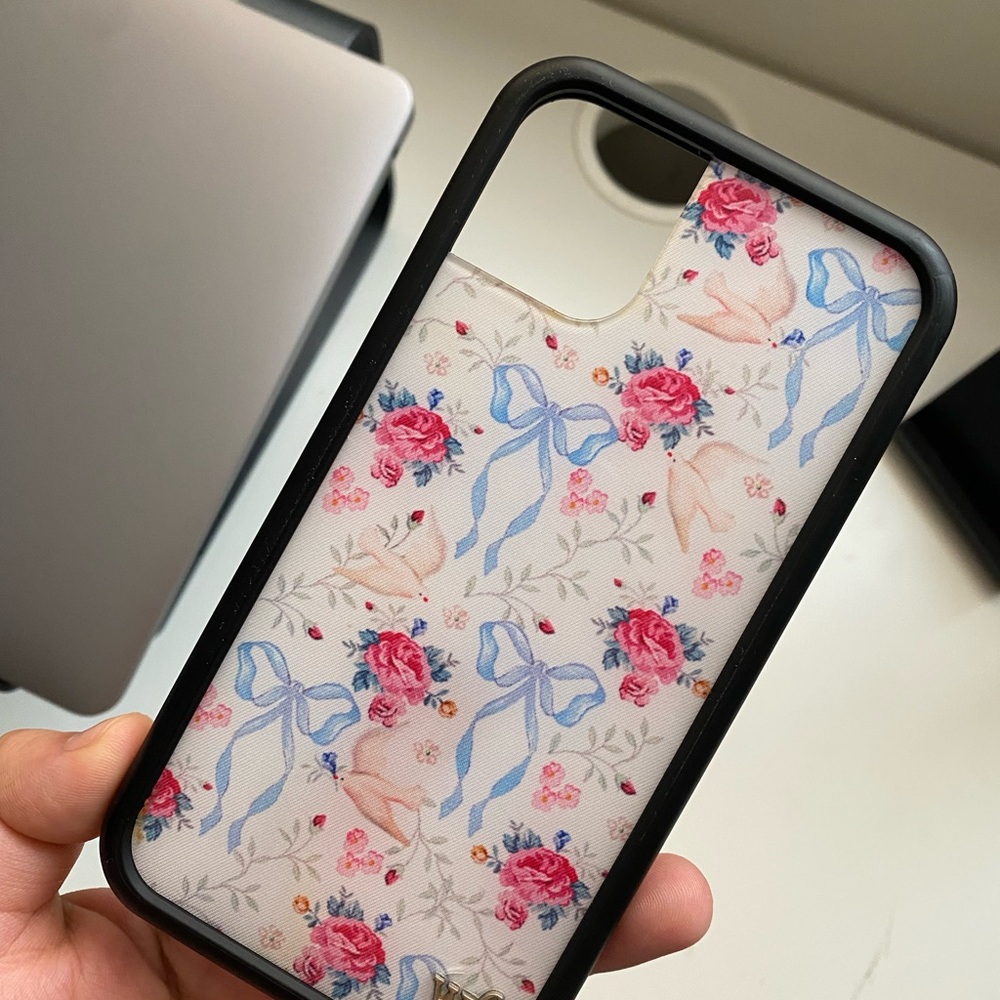 Wildflower iphone 11 case